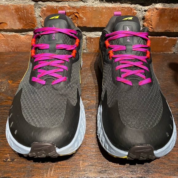 Altra Outroad 👟 Trail to Road 🏃‍♀️ - Picture 2 of 13
